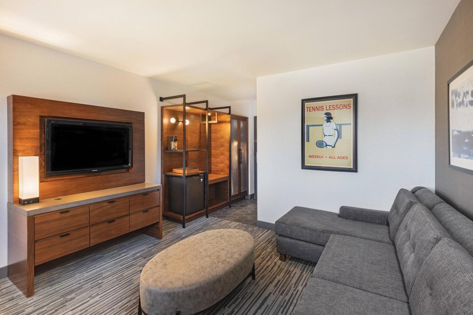 Hotel Four Points By Sheraton Angeles Westside