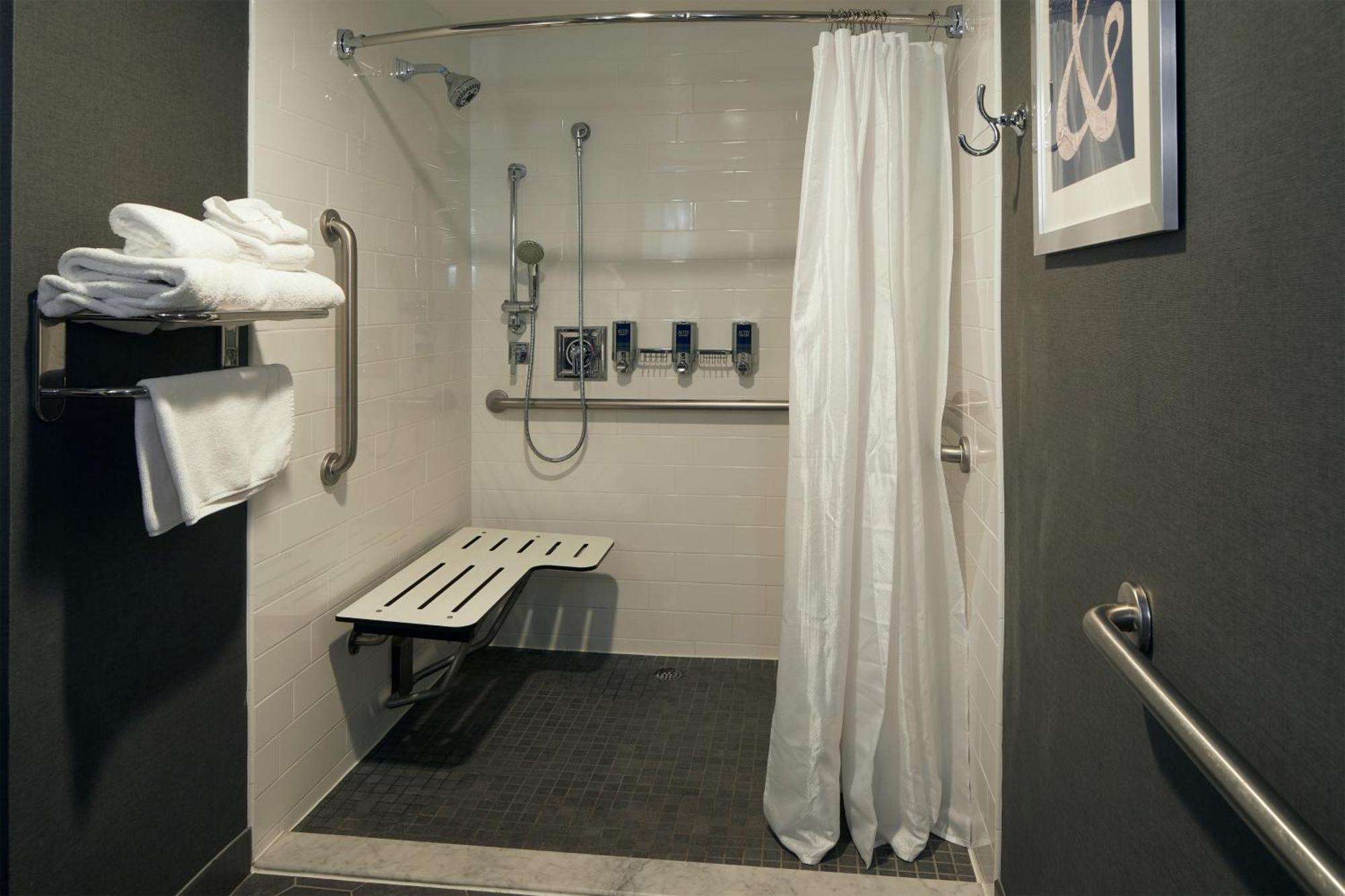 Four Points By Sheraton Angeles Westside 3*