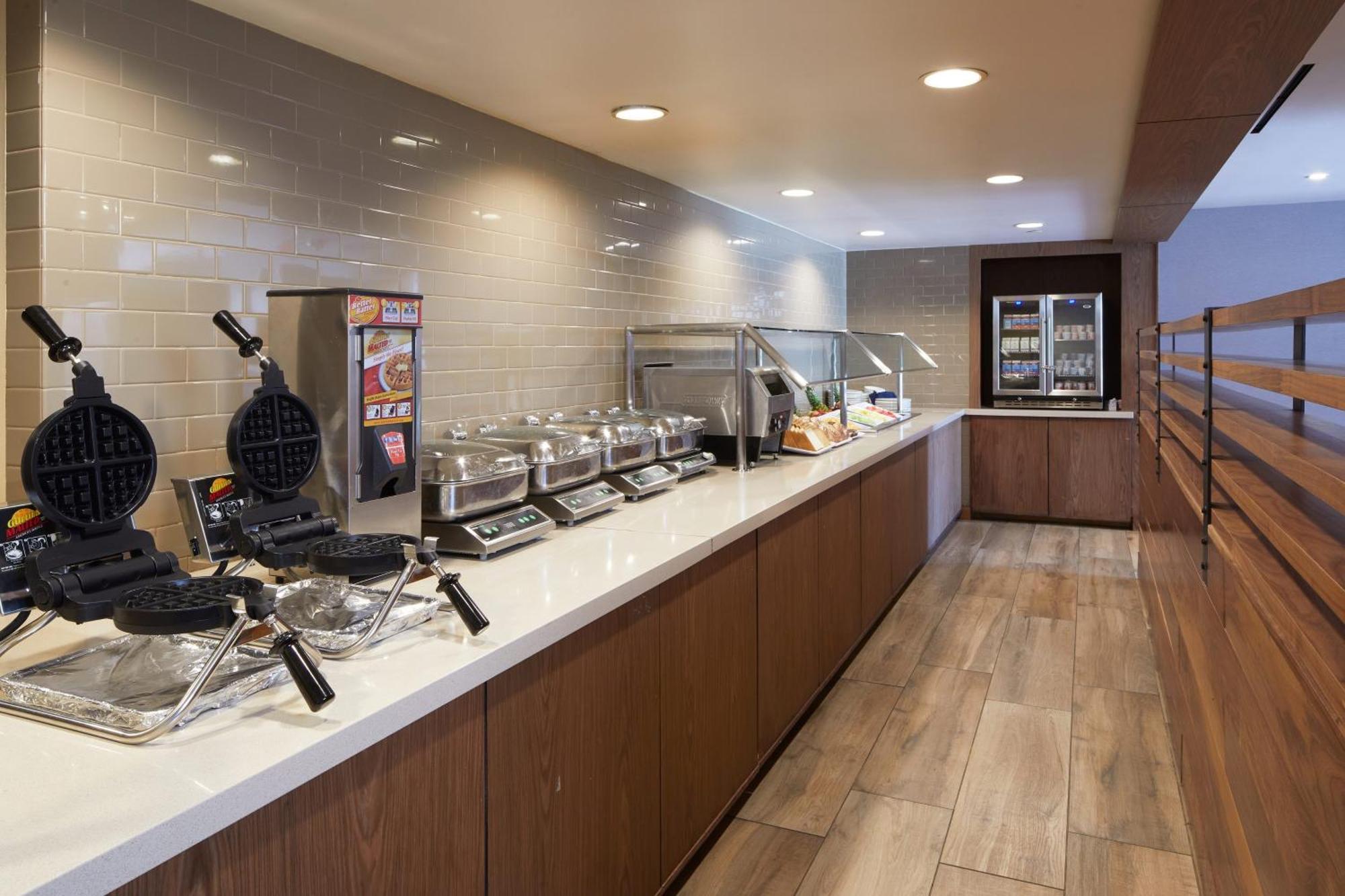 Four Points By Sheraton Angeles Westside Los Angeles