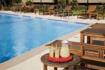 Four Points By Sheraton Angeles Westside